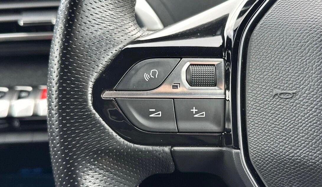 Used Peugeot 3008 2018 for sale - 77479015: Photo 22