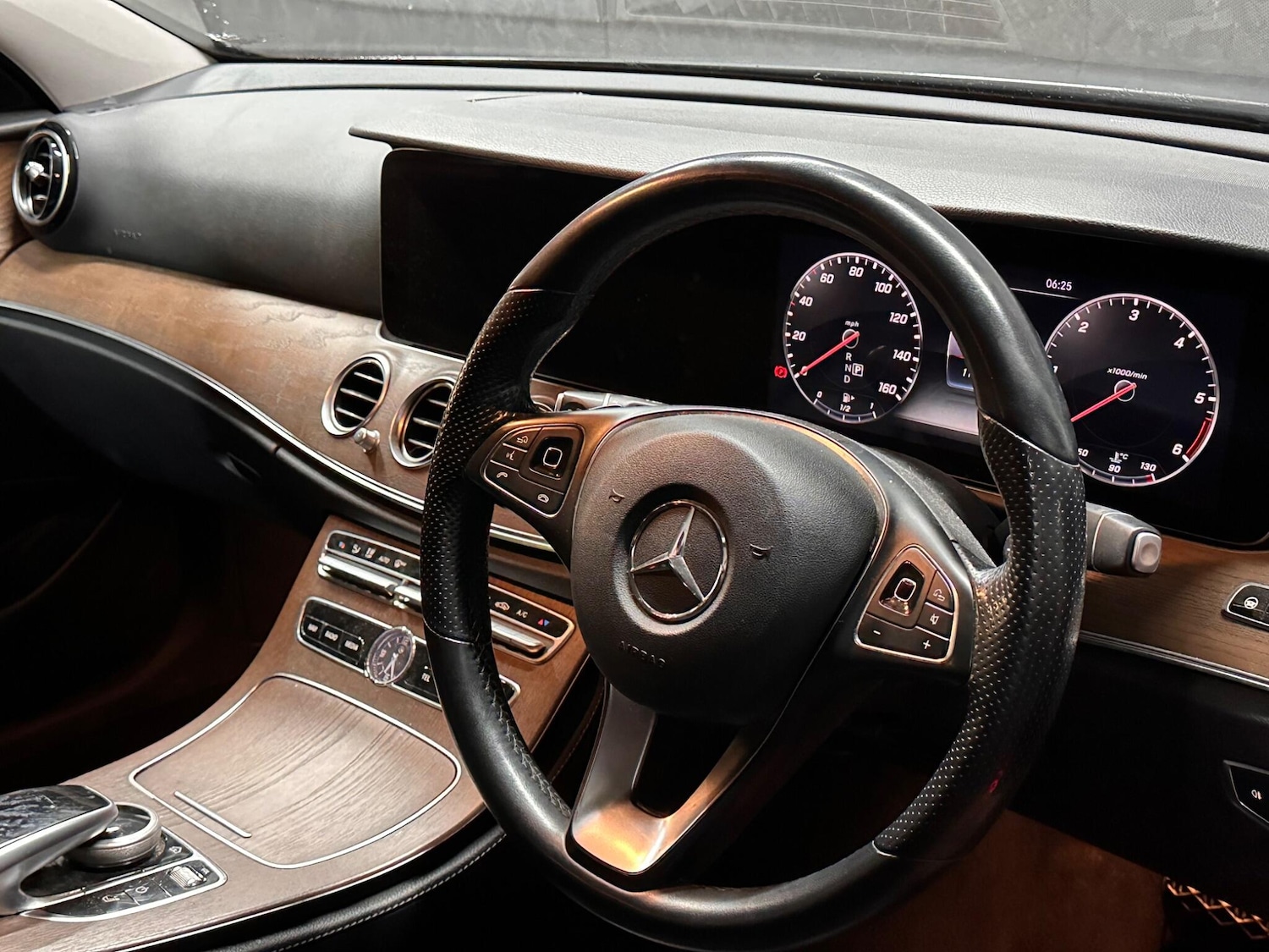 Used Mercedes-Benz E Class 2018 for sale - 76714634: Photo 13