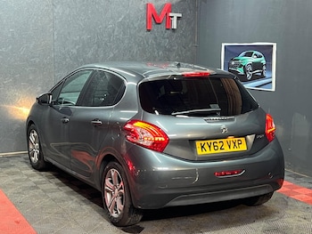 Used Peugeot 208 2012 for sale - 77587252: Photo