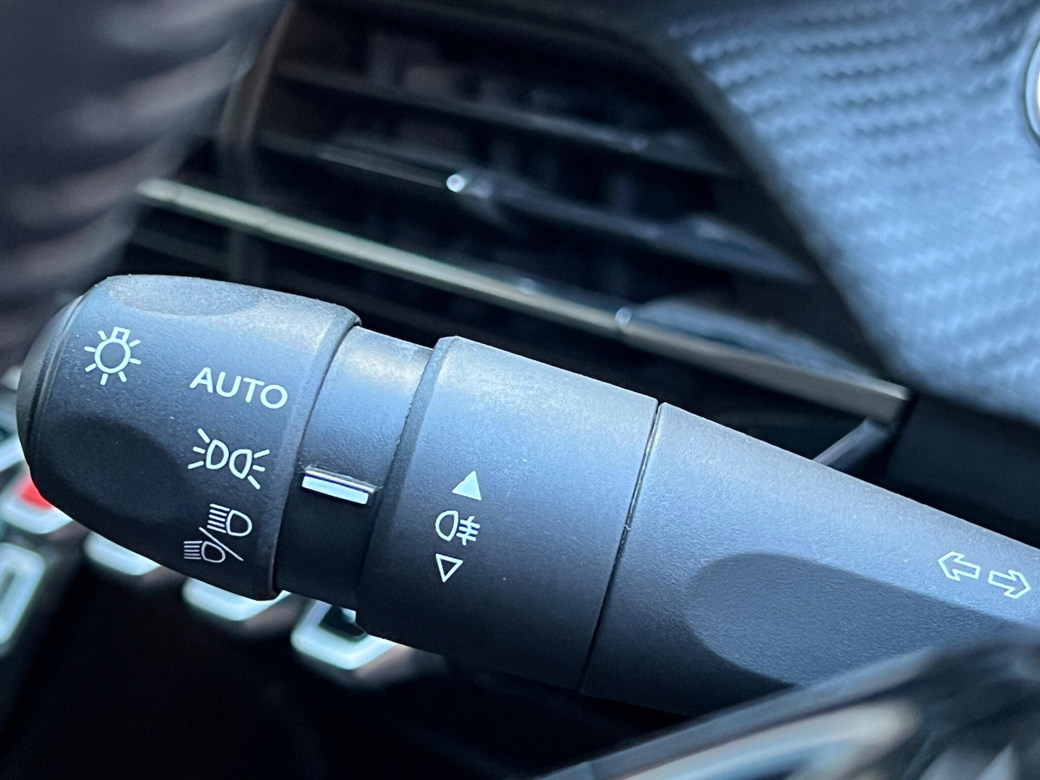 Used Peugeot E-208 for sale - 78115697: Photo 17