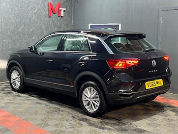 Used Volkswagen T-Roc 2019 for sale - 78535368: Photo