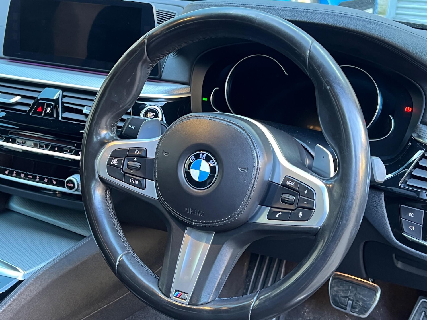 Used BMW 5 Series 2017 for sale - 77737730: Photo 38