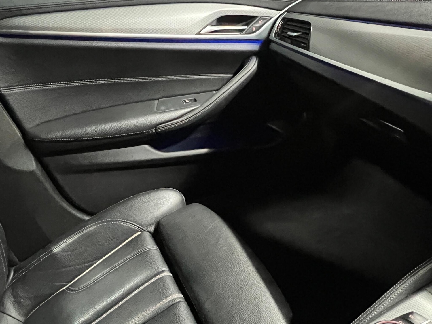 Used BMW 5 Series 2017 for sale - 77737730: Photo 40