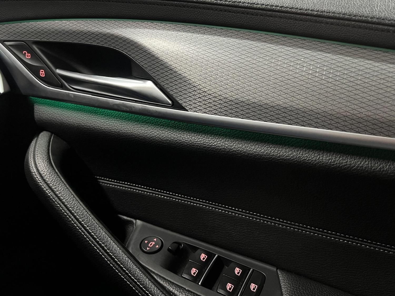 Used BMW 5 Series 2017 for sale - 77737730: Photo 54