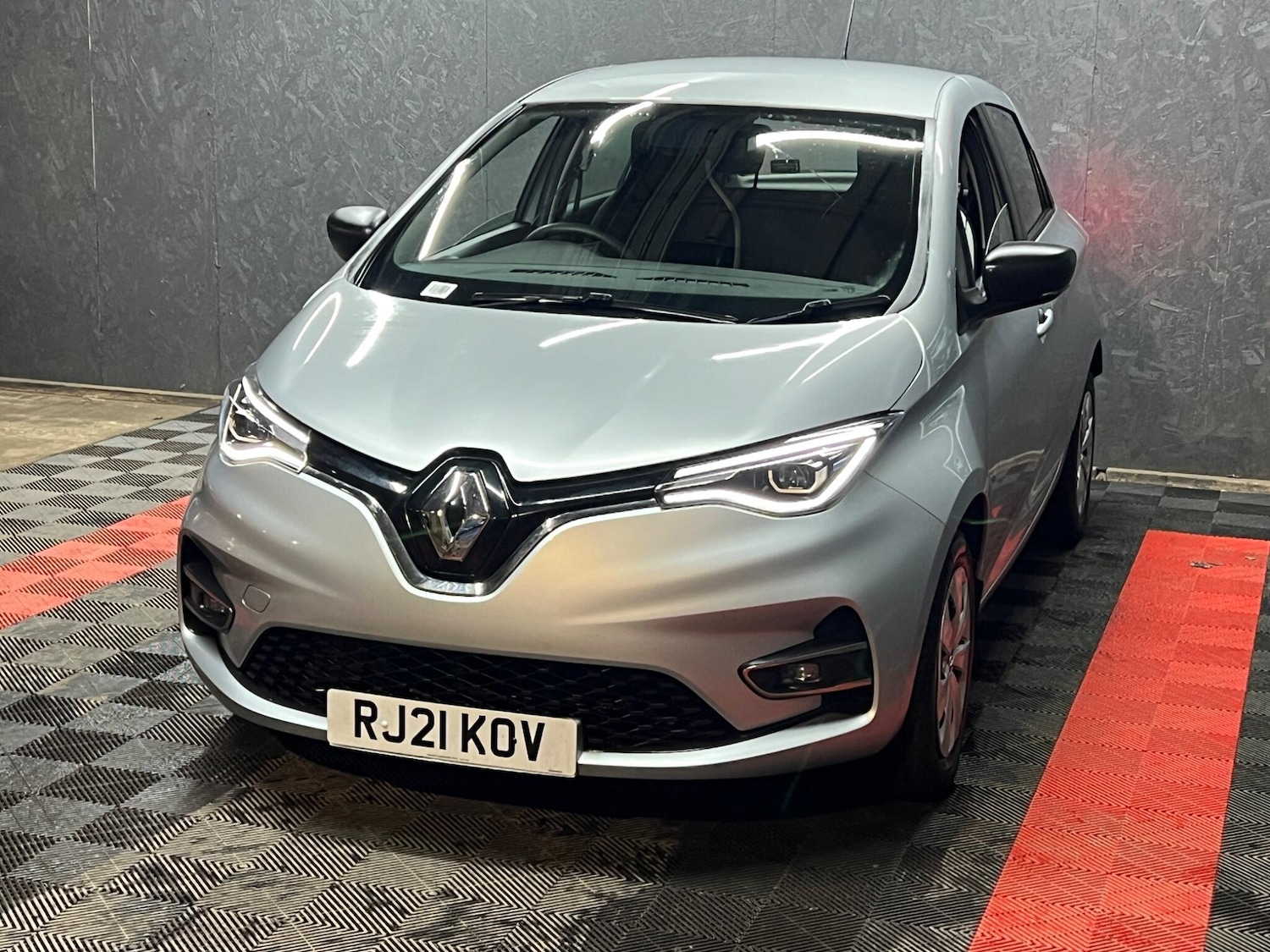 Used Renault Zoe 2021 for sale - 77978154: Photo 3