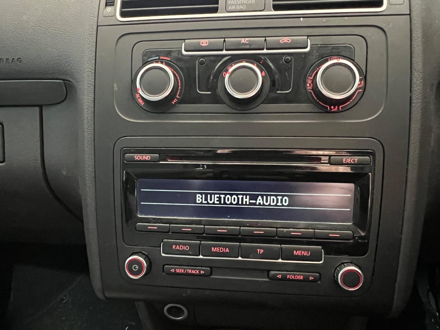 Used Volkswagen Touran 2012 for sale - 77723875: Photo 23