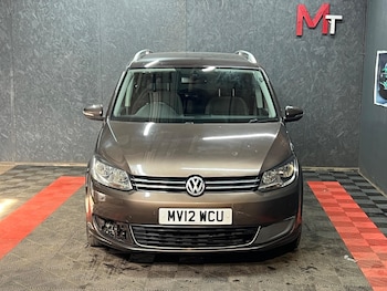 Used Volkswagen Touran 2012 for sale - 77723875: Photo