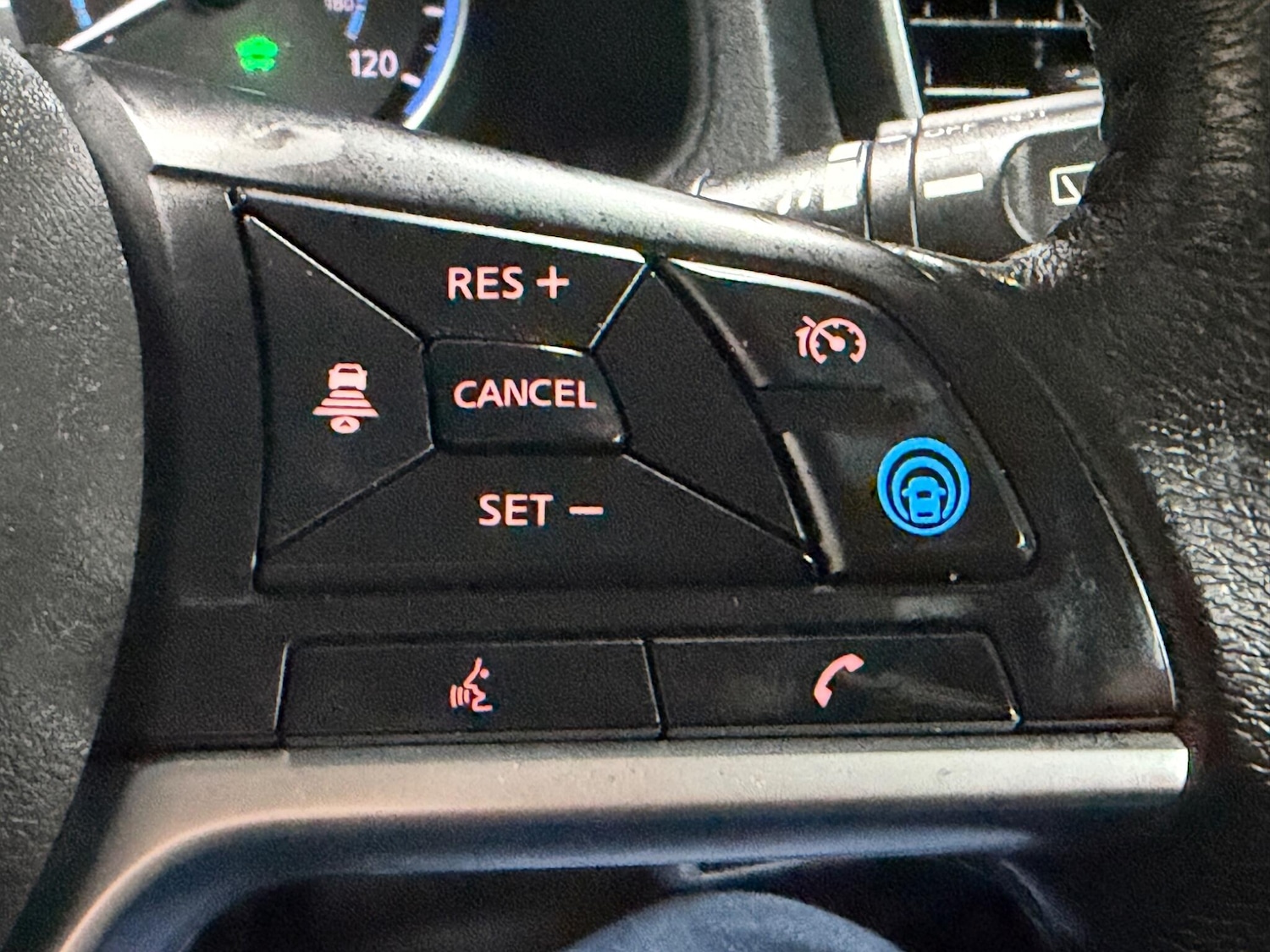 Used Nissan Leaf 2021 for sale - 77345201: Photo 30