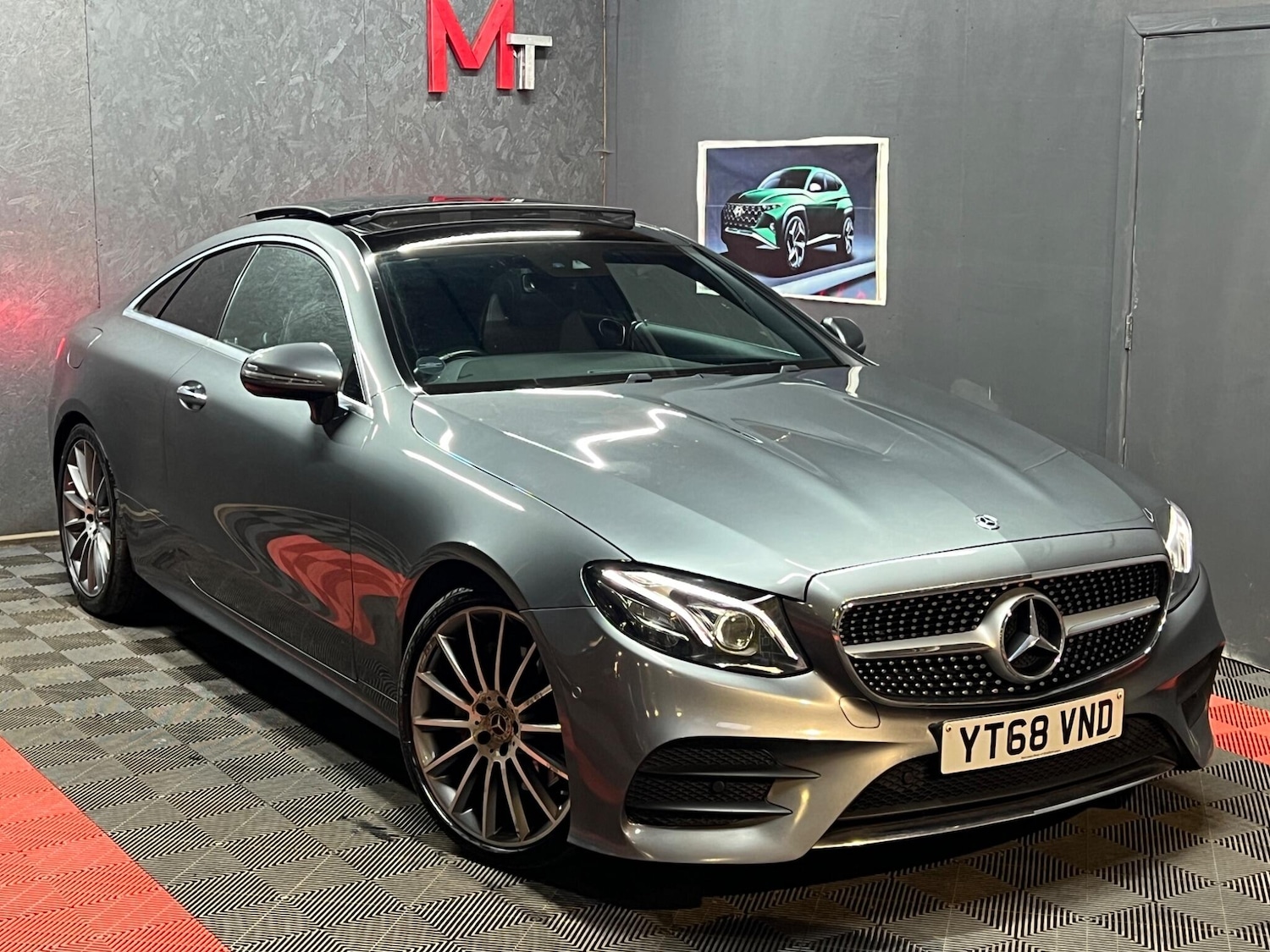 Used Mercedes-Benz E Class 2018 for sale - 77040061: Photo 2