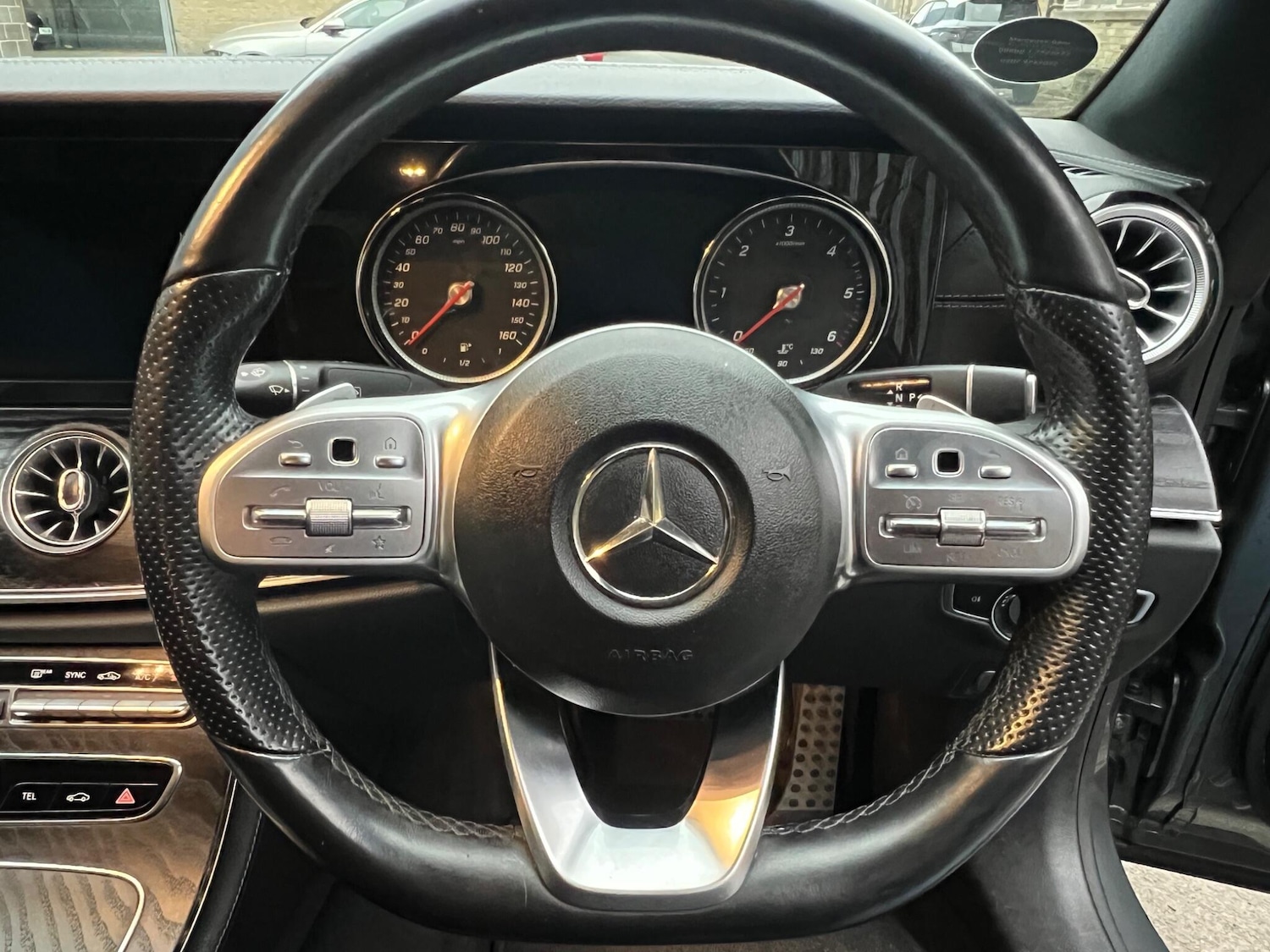 Used Mercedes-Benz E Class 2018 for sale - 77040061: Photo 40