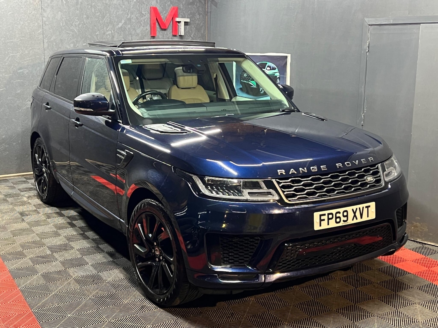 Used Land Rover Range Rover Sport 2020 for sale - 77166820: Photo 2