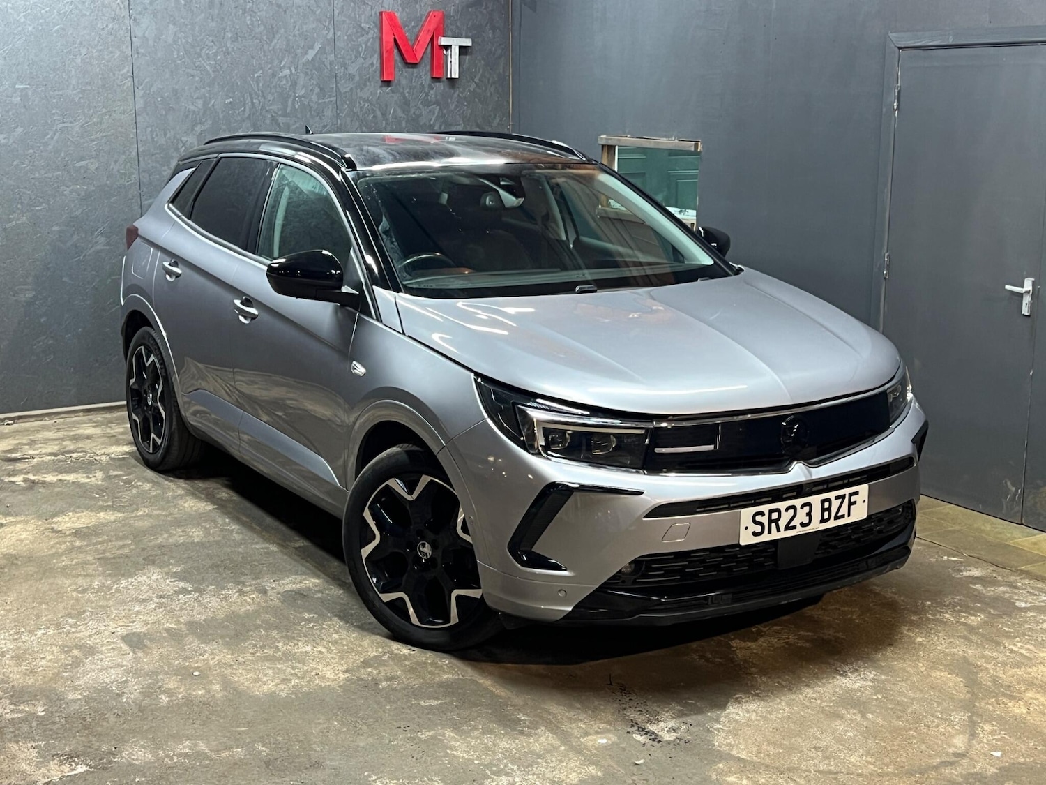 Used Vauxhall Grandland 2023 for sale - 77978534: Photo 2