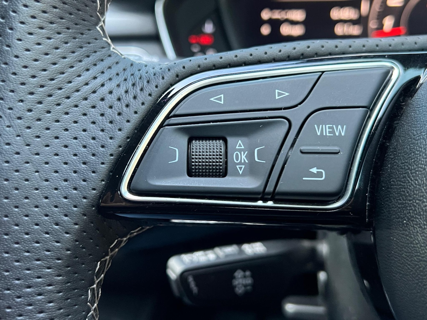 Used Audi A4 2017 for sale - 77238453: Photo 25