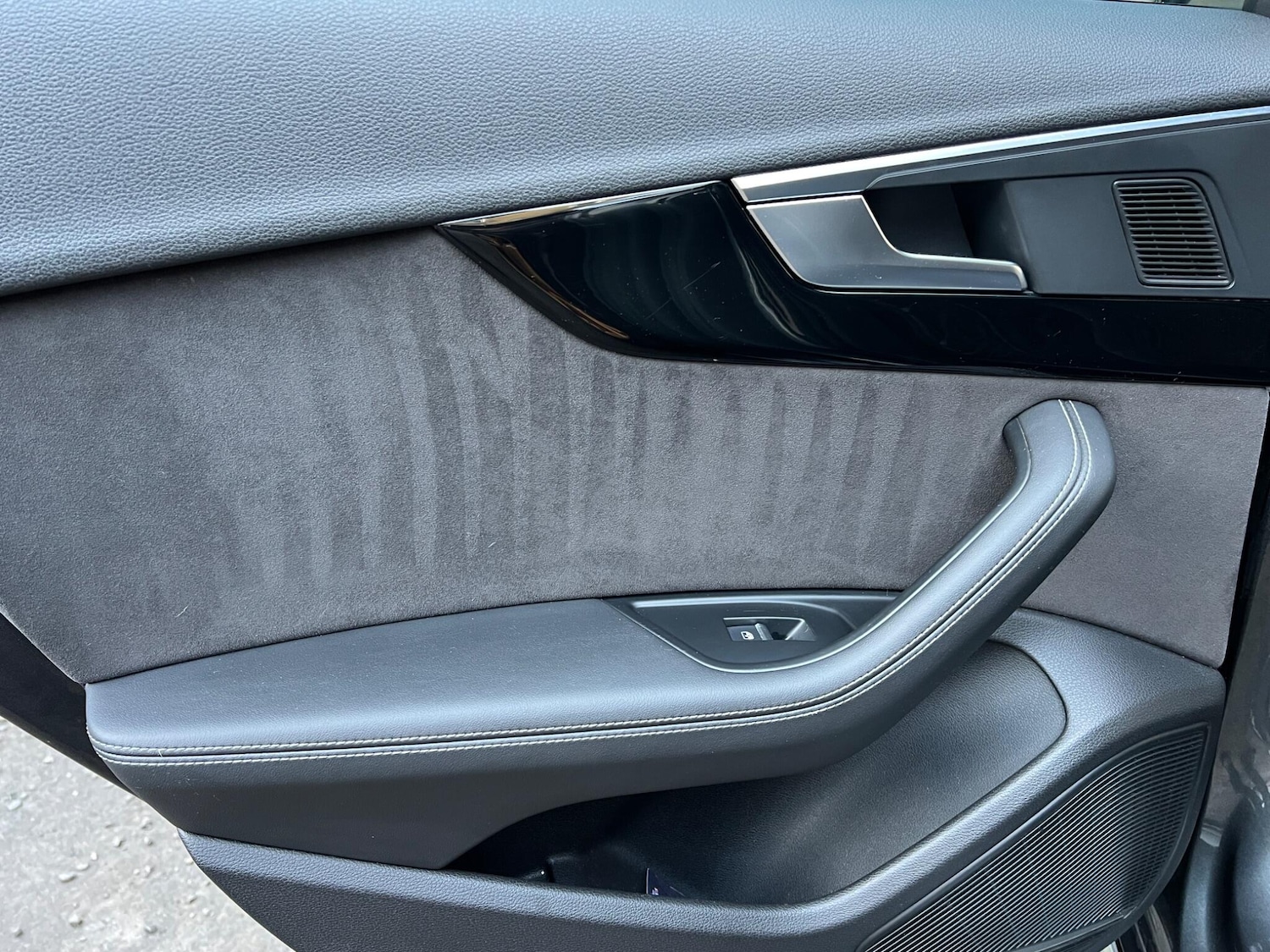 Used Audi A4 2017 for sale - 77238453: Photo 35