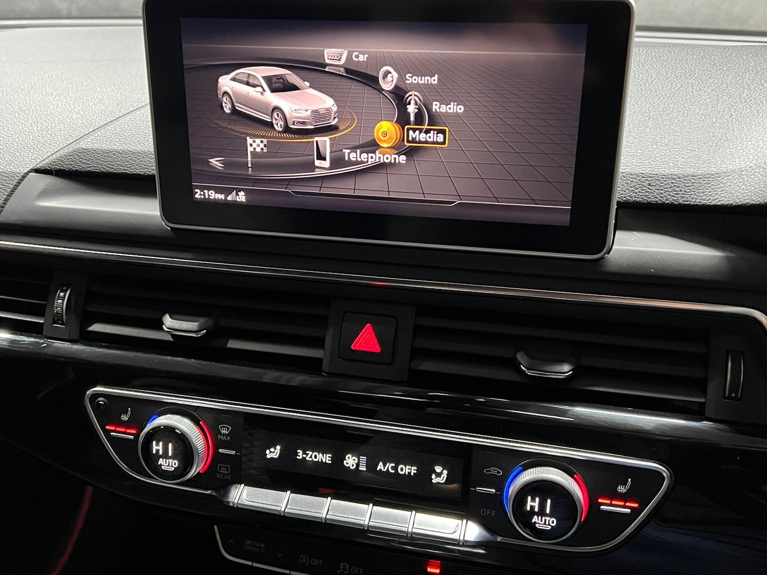 Used Audi A4 2017 for sale - 77238453: Photo 41