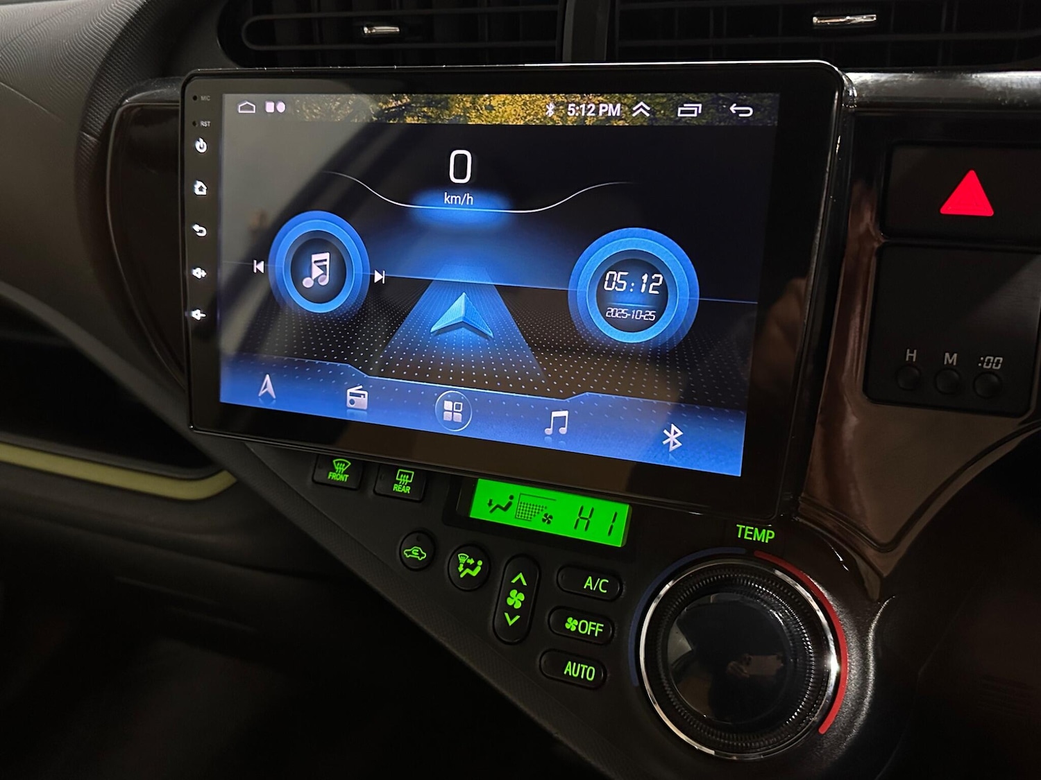 Used Toyota Aqua for sale - 76377882: Photo 24