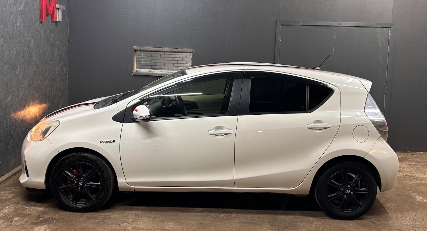 Used Toyota Aqua for sale - 76377882: Photo 8