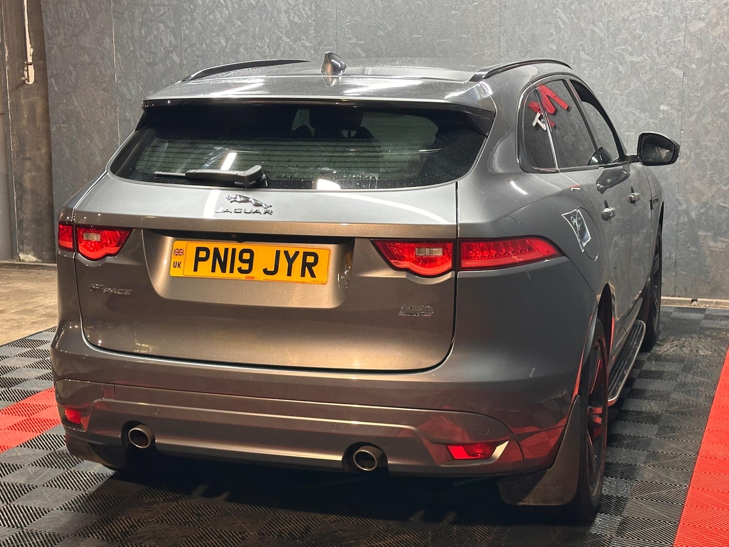 Used Jaguar F-Pace 2019 for sale - 76886324: Photo 12