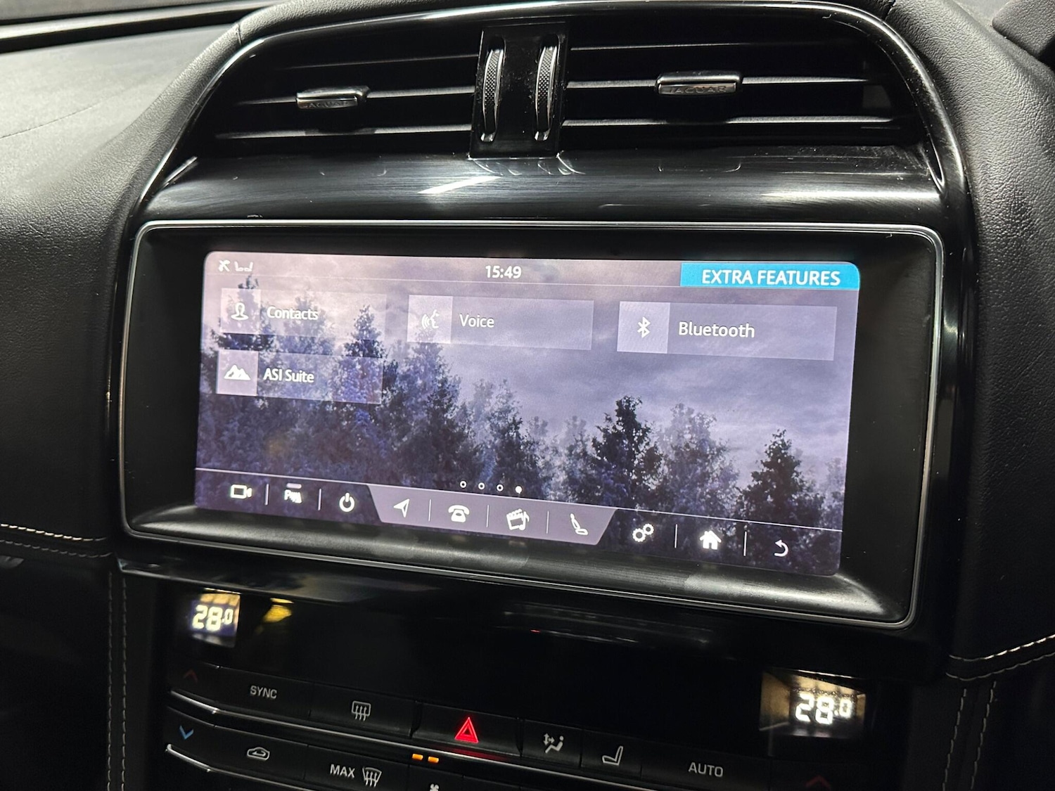 Used Jaguar F-Pace 2019 for sale - 76886324: Photo 24