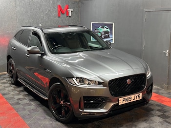 Used Jaguar F-Pace 2019 for sale - 76886324: Photo