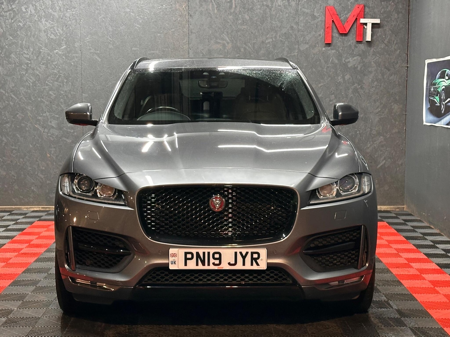 Used Jaguar F-Pace 2019 for sale - 76886324: Photo 5