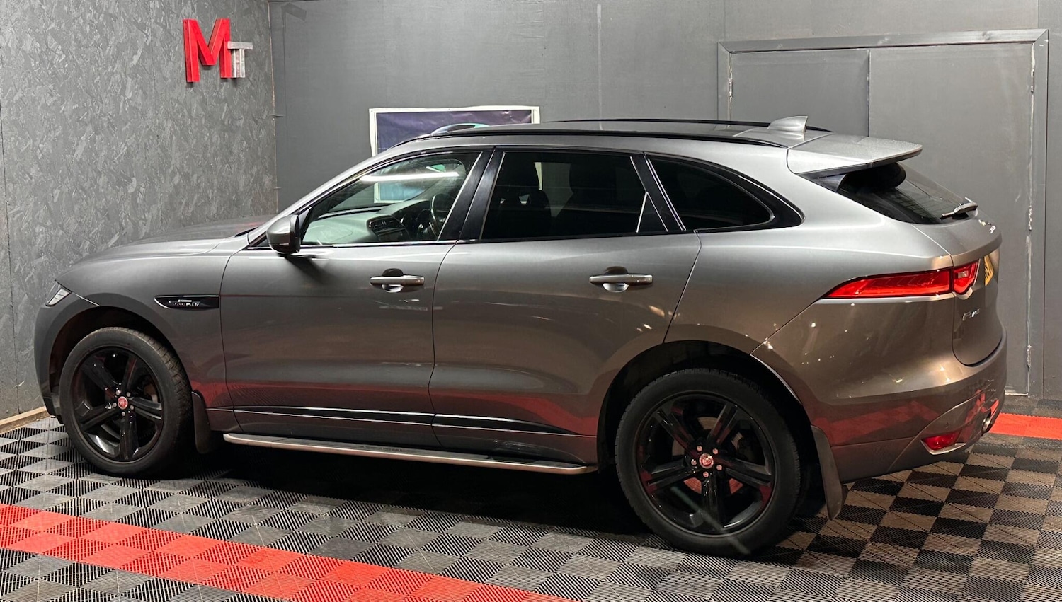 Used Jaguar F-Pace 2019 for sale - 76886324: Photo 7