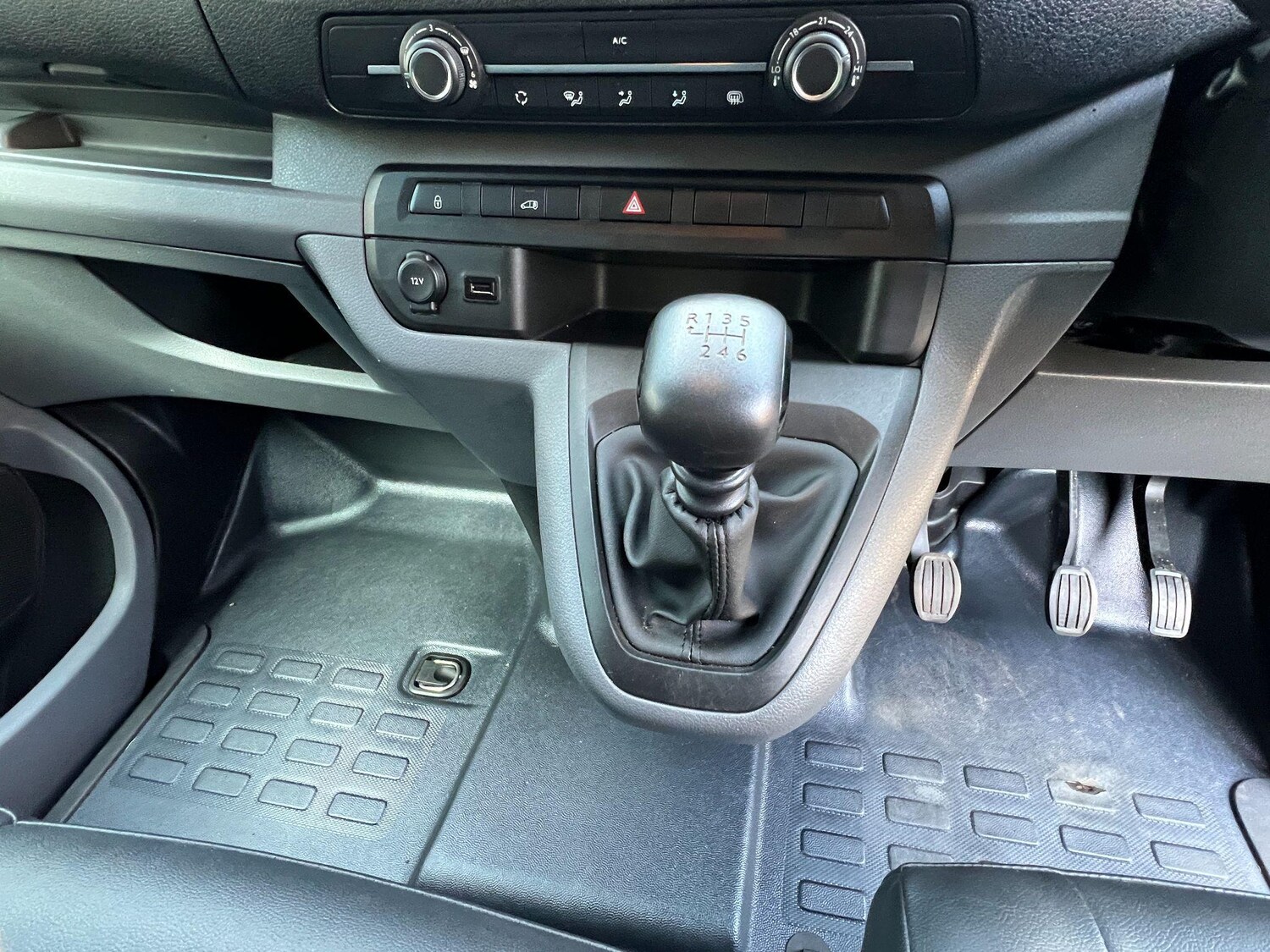 Used Peugeot Expert 2020 for sale - 76175551: Photo 17