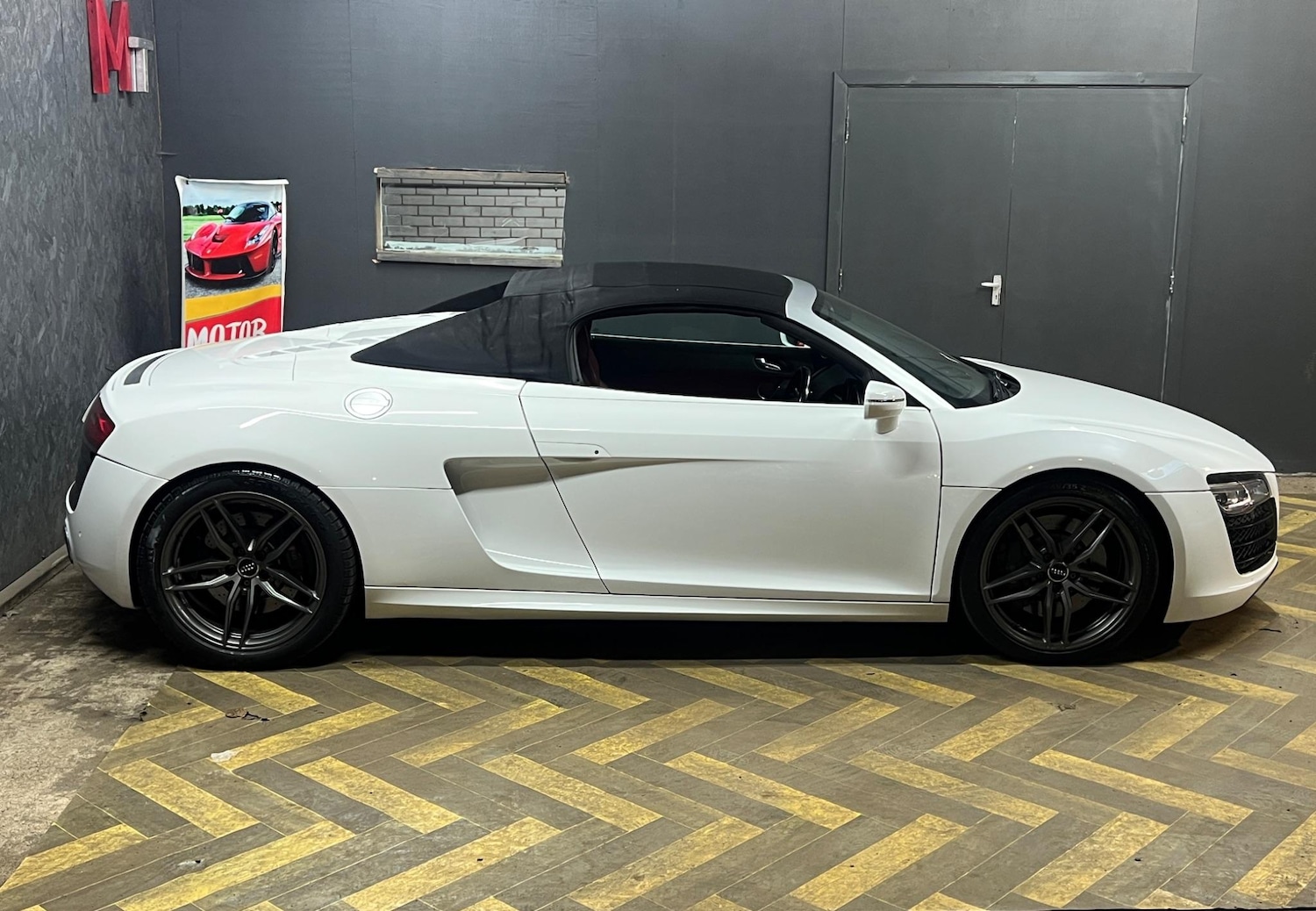 Used Audi R8 2013 for sale - 76370321: Photo 21