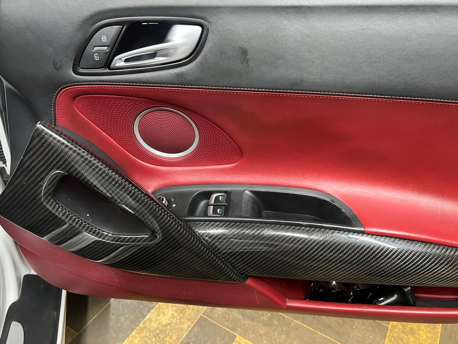 Used Audi R8 2013 for sale - 76370321: Photo 40