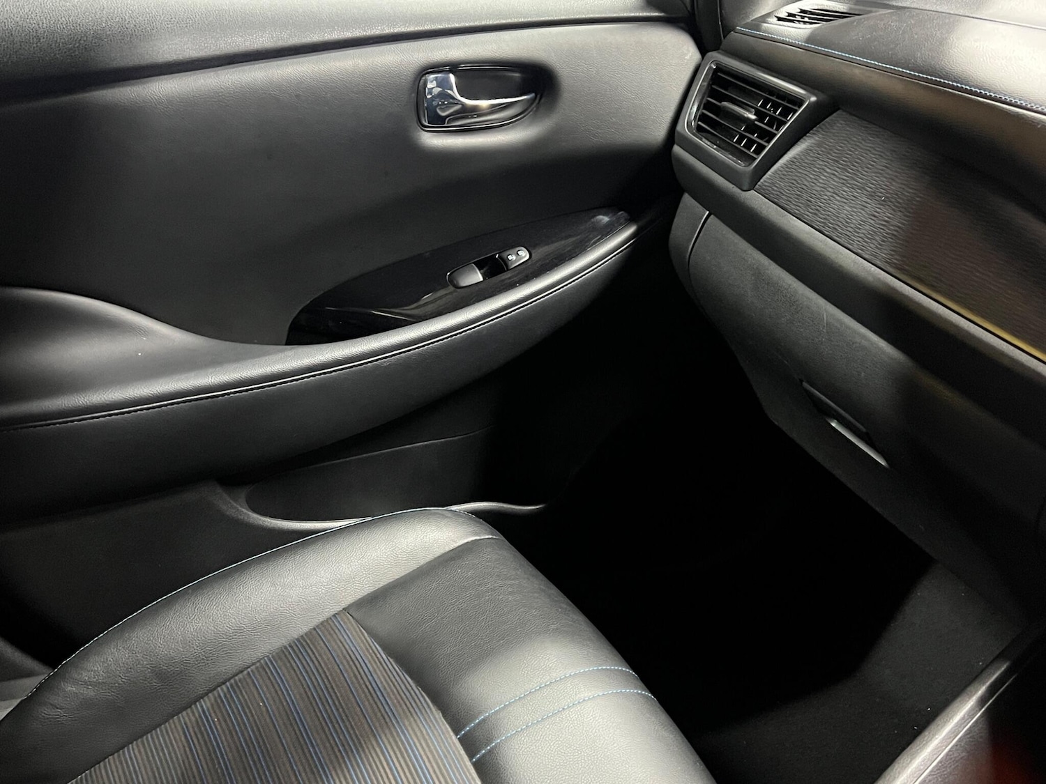 Used Nissan Leaf for sale - 78101416: Photo 32