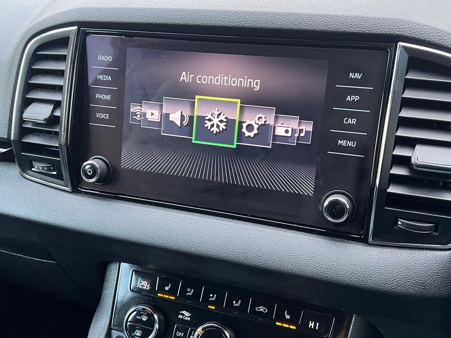 Used Skoda Karoq 2019 for sale - 77611962: Photo 46