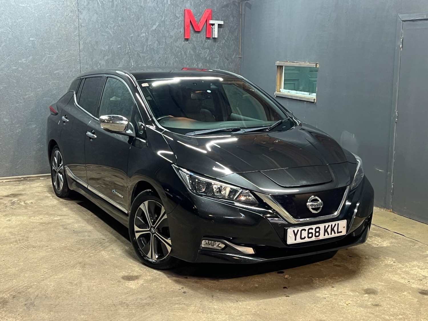 Used Nissan Leaf 2018 for sale - 76839469: Photo 2