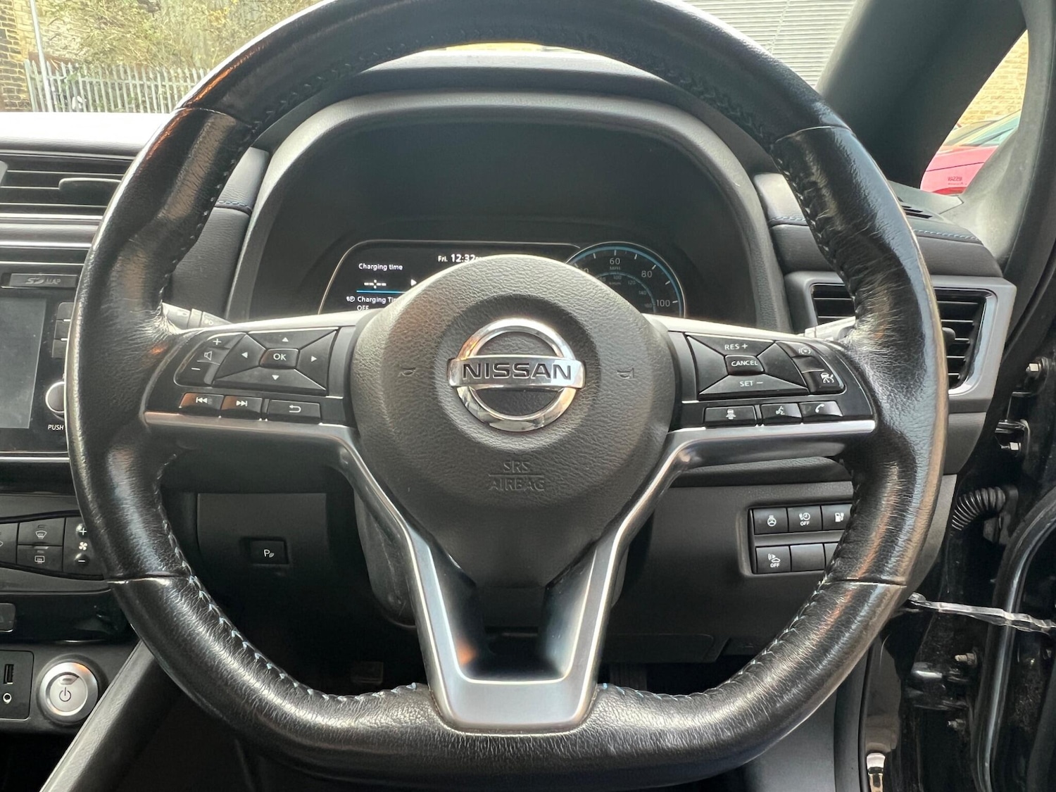 Used Nissan Leaf 2018 for sale - 76839469: Photo 38
