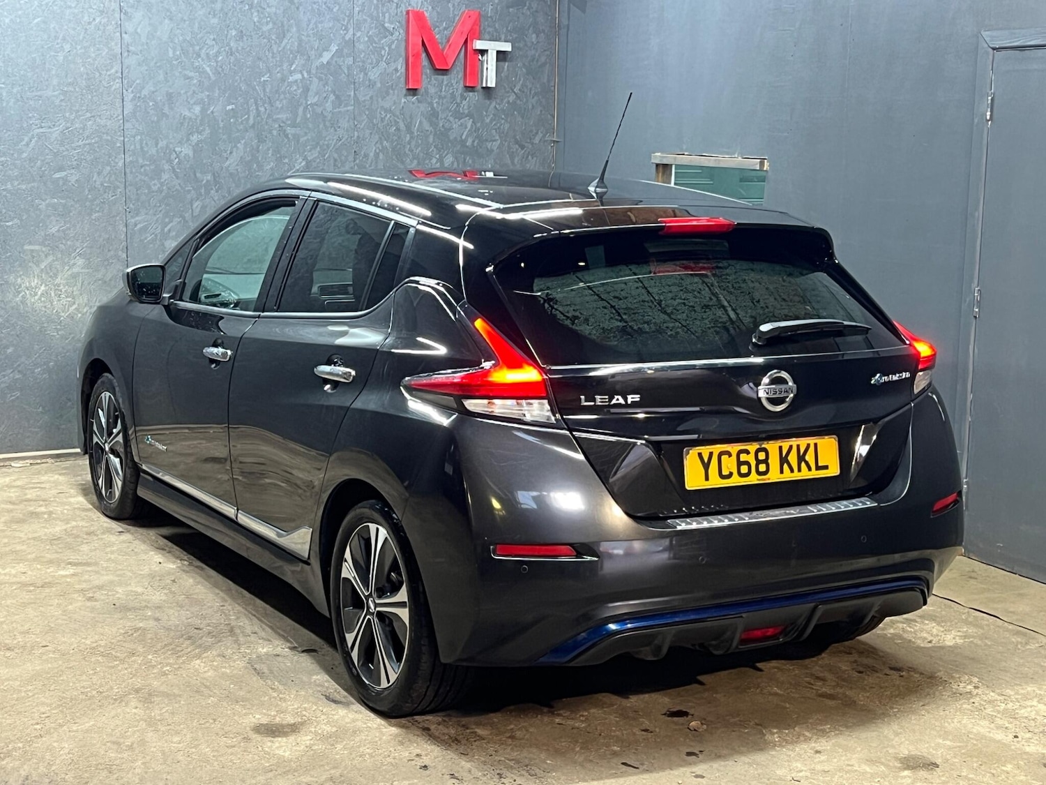 Used Nissan Leaf 2018 for sale - 76839469: Photo 5