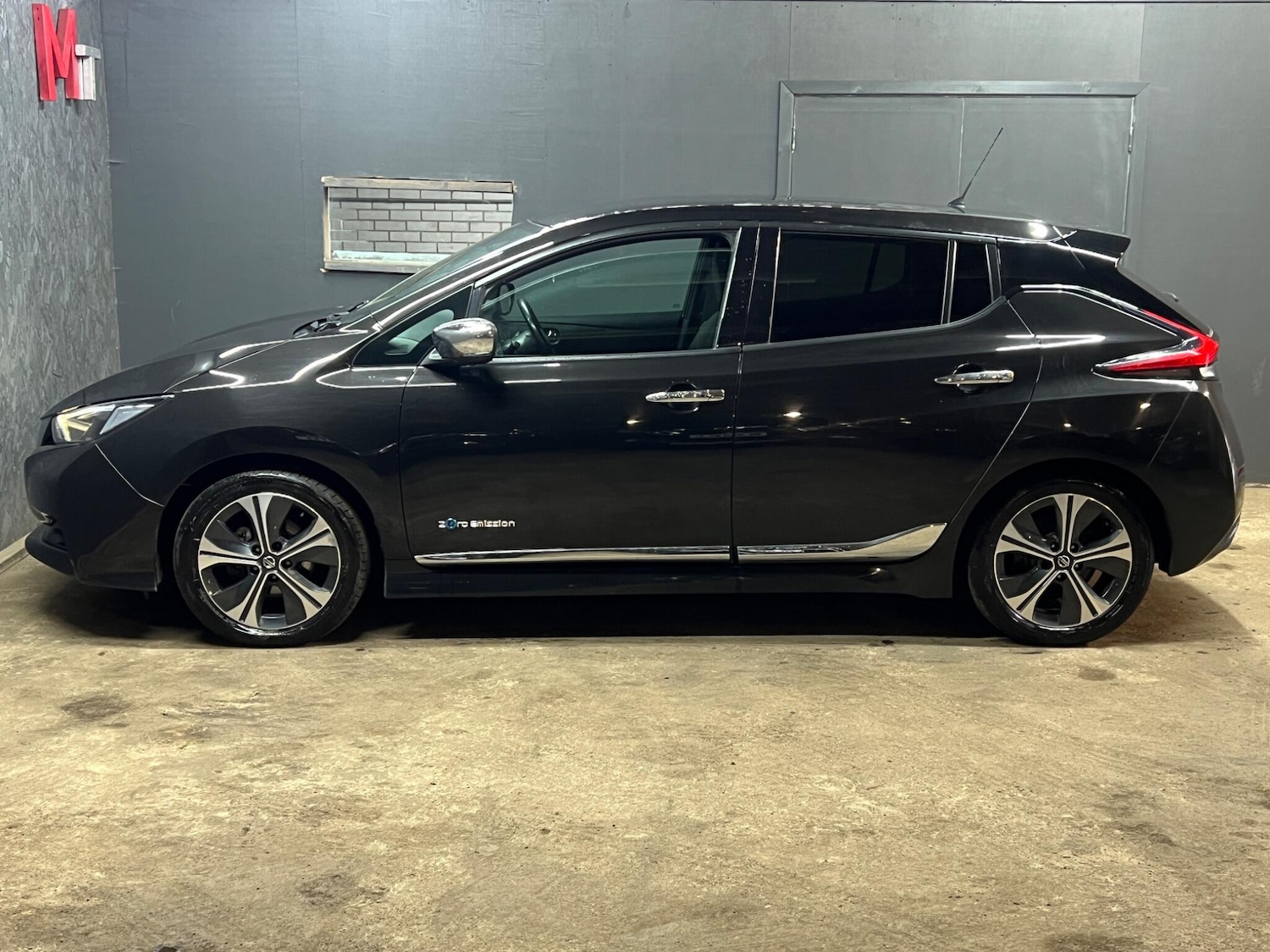 Used Nissan Leaf 2018 for sale - 76839469: Photo 6