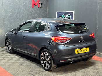 Used Renault Clio 2021 for sale - 79471519: Photo