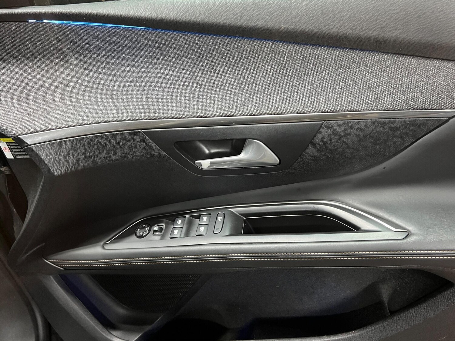 Used Peugeot 3008 2017 for sale - 77424697: Photo 20