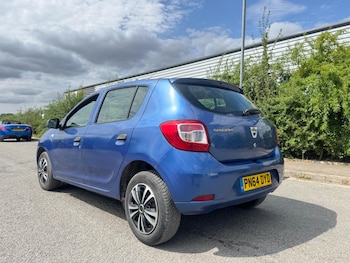 Used Dacia Sandero 2014 for sale - 79484605: Photo