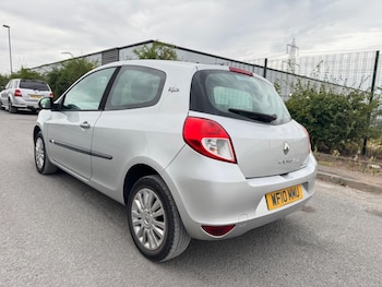 Used Renault Clio 2010 for sale - 79484074: Photo