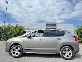 Used Peugeot 3008 2011 for sale - 79366742: Photo