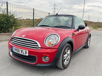 Used MINI Convertible 2011 for sale - 79484859: Photo