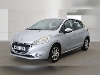 Used Peugeot 208 2013 for sale - 79366718: Photo