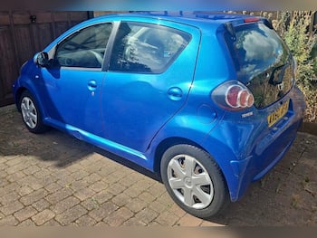 Used Toyota AYGO 2011 for sale - 79688389: Photo