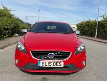 Used Volvo V40 2015 for sale - 79366737: Photo