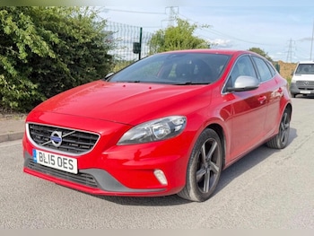Used Volvo V40 2015 for sale - 79366737: Photo