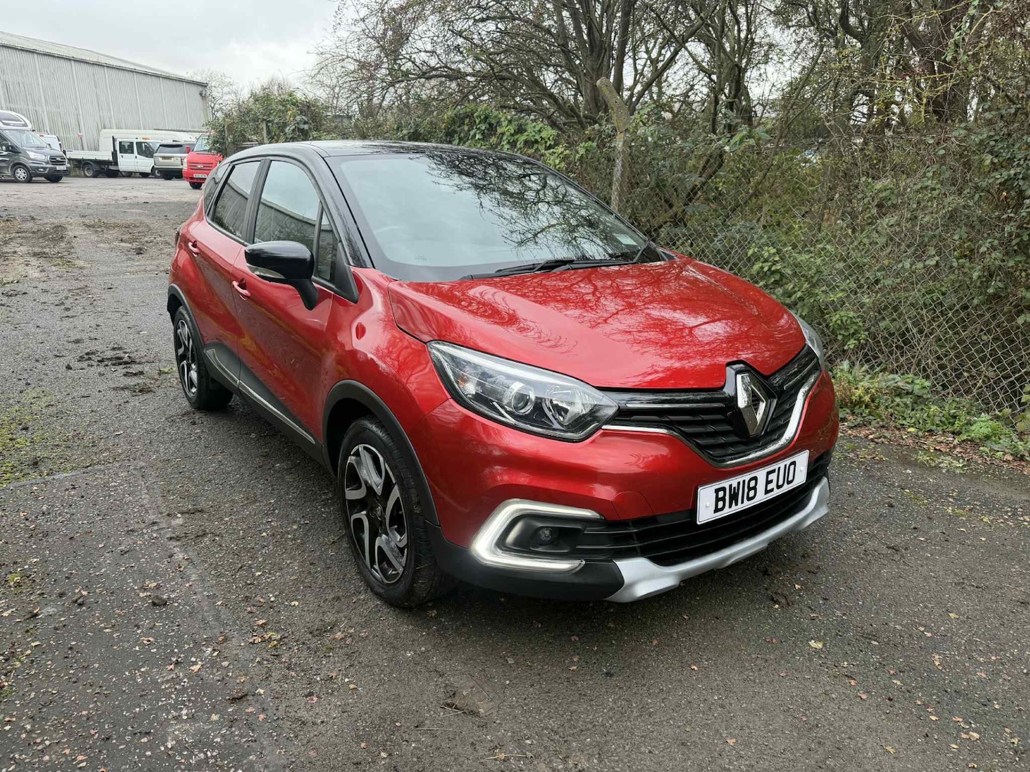 Used Renault Captur 2018 for sale - 76544341: Photo 1