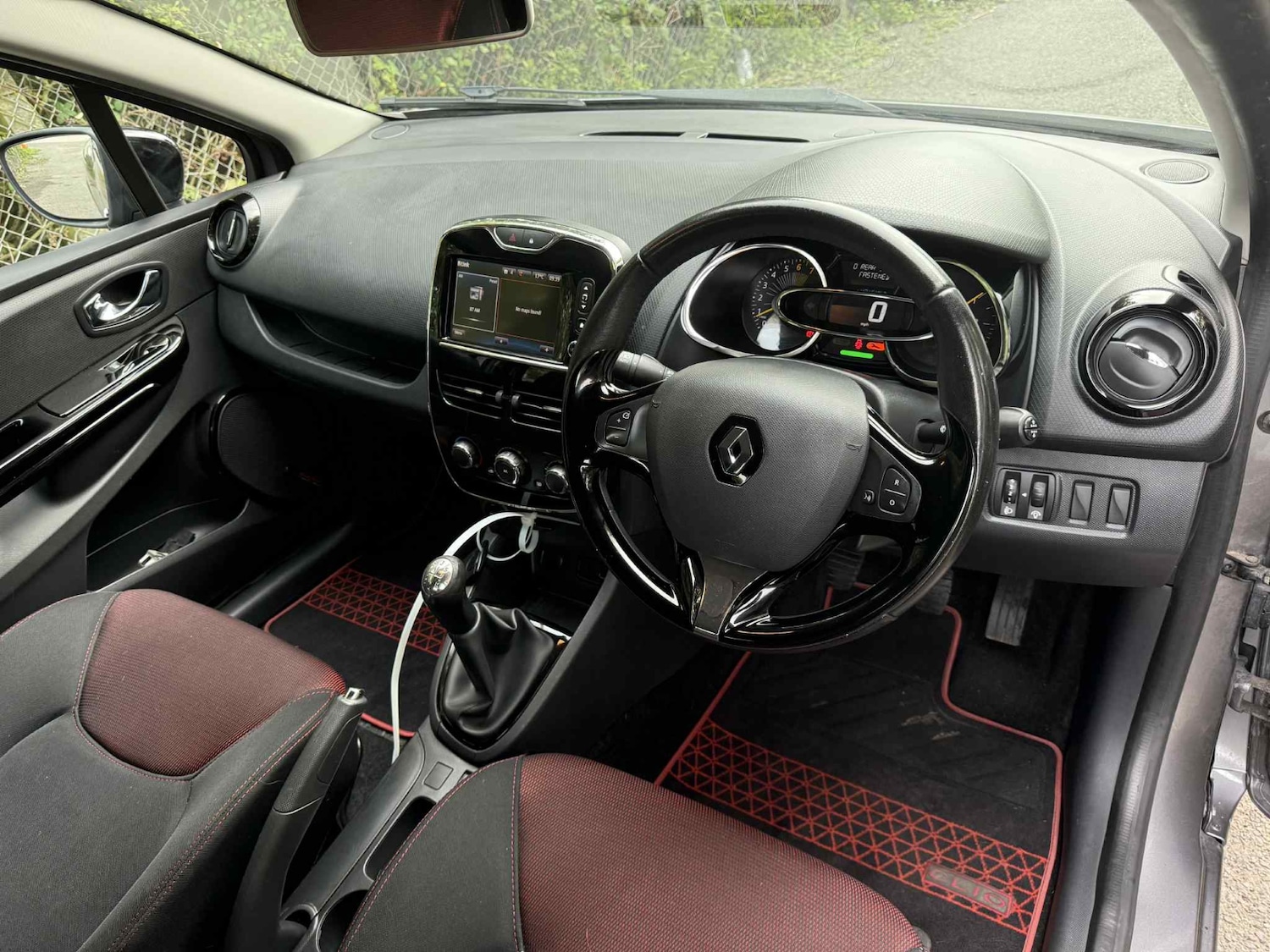 Used Renault Clio 2013 for sale - 76005068: Photo 5