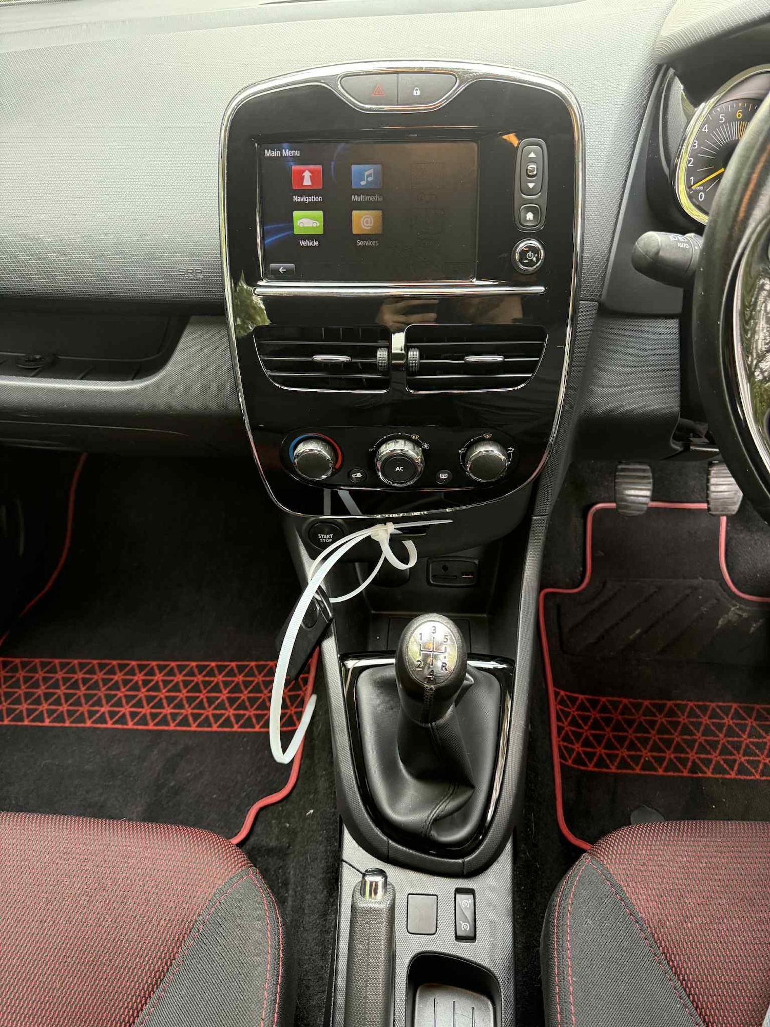 Used Renault Clio 2013 for sale - 76005068: Photo 7