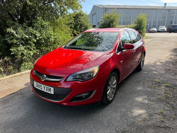 Used Vauxhall Astra 2015 for sale - 75617218: Photo 2