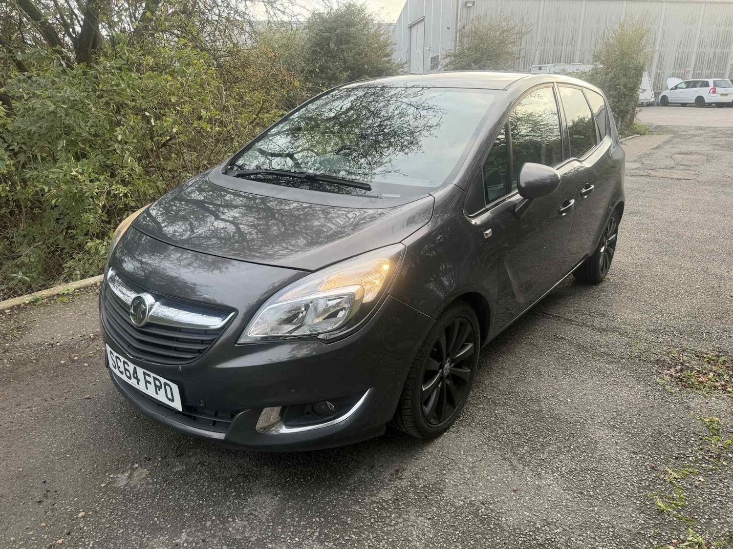 Used Vauxhall Meriva 2014 for sale - 76461346: Photo 2